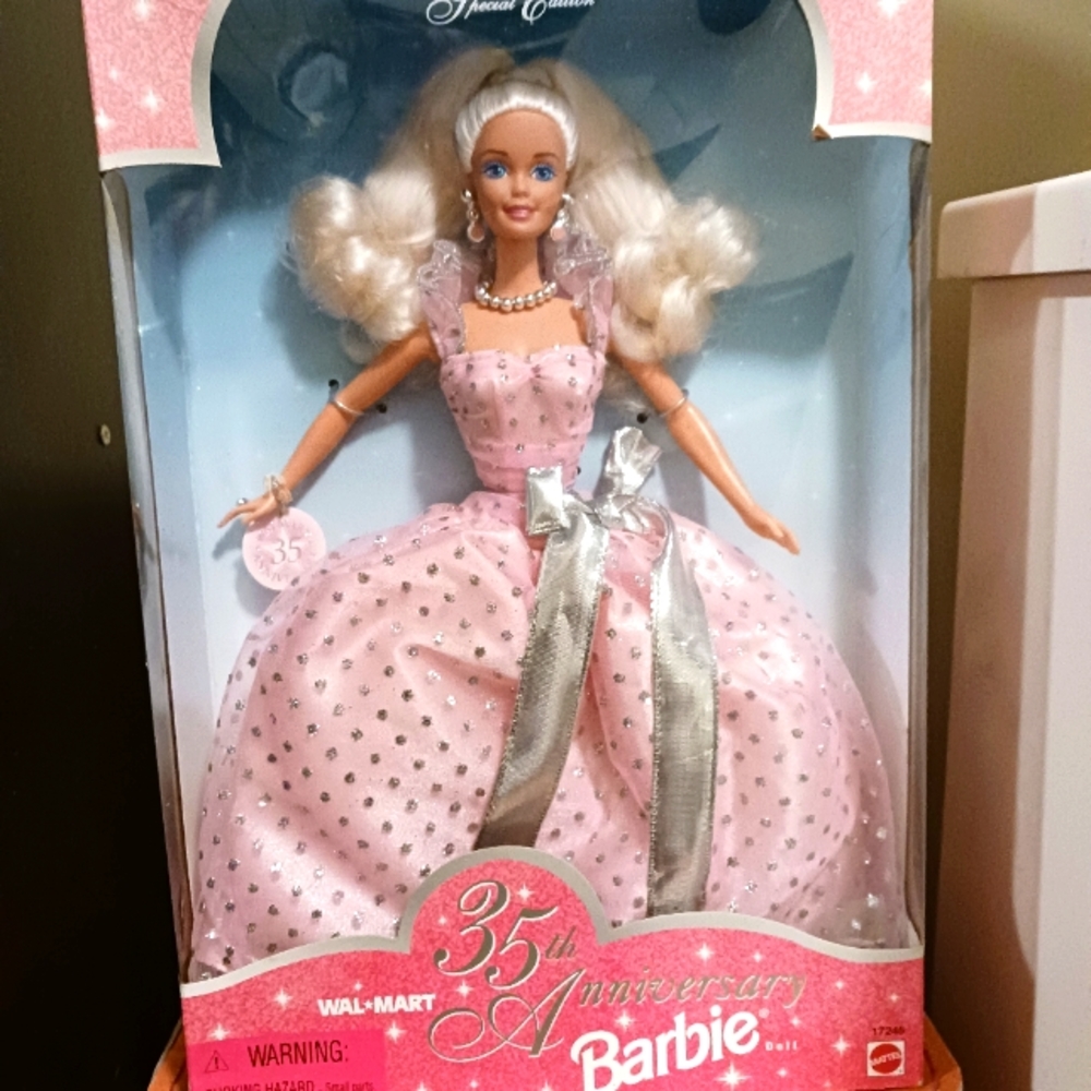 Vintage 1997 Mattel 35th Anniversary Barbie Doll Walmart Exclusive NIB 90s
